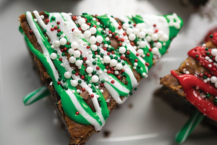 Savor fun with seasonal sweets with this Holiday inspiration